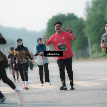 Runner Photo 6440303