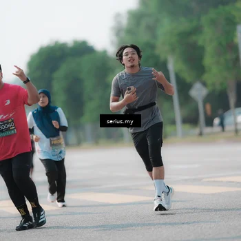Runner Photo 6440321