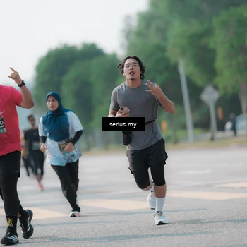 Runner Photo 6440329