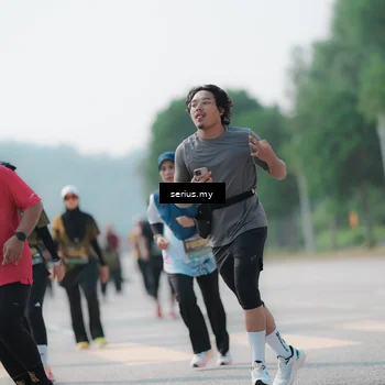 Runner Photo 6440335