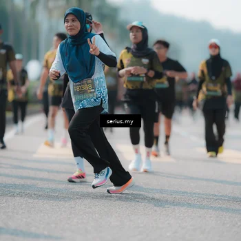 Runner Photo 6440367