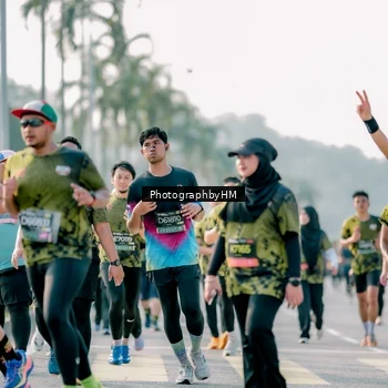 Runner Photo 6440372