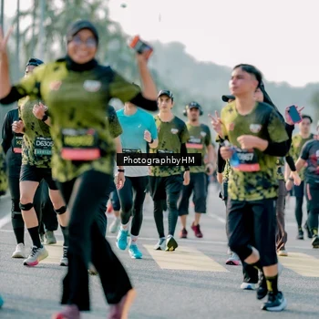 Runner Photo 6440419
