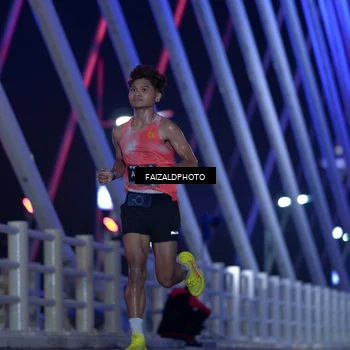 Runner Photo 6440421