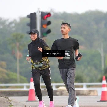 Runner Photo 6440532