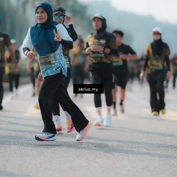 Runner Photo 6440535