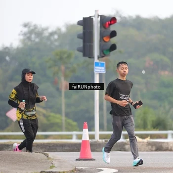 Runner Photo 6440541
