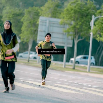 Runner Photo 6440547