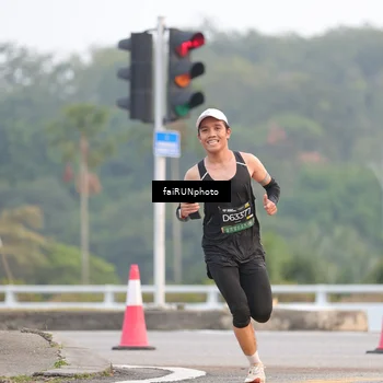 Runner Photo 6440625