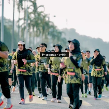 Runner Photo 6440655
