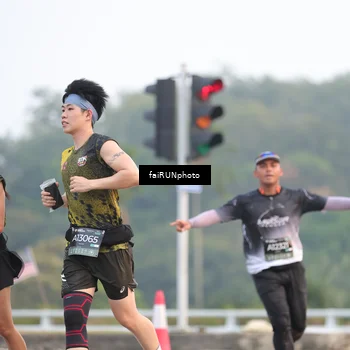 Runner Photo 6440705