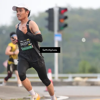 Runner Photo 6440711