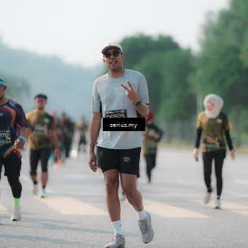 Runner Photo 6440723