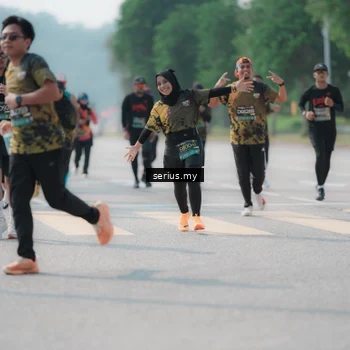 Runner Photo 6440806