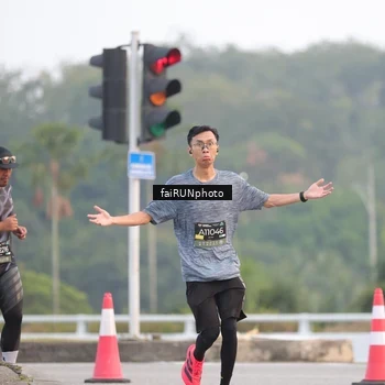 Runner Photo 6440816