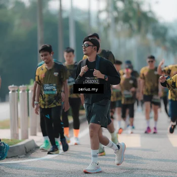 Runner Photo 6440835