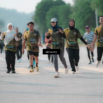Runner Photo 6440873