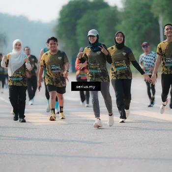 Runner Photo 6440875