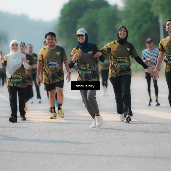Runner Photo 6440876