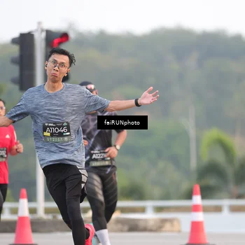 Runner Photo 6440879