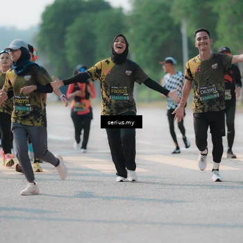 Runner Photo 6440892