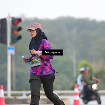 Runner Photo 6441085
