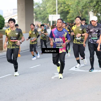 Runner Photo 6441108