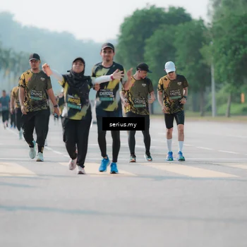 Runner Photo 6441112