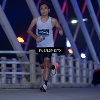Runner Photo 6441171