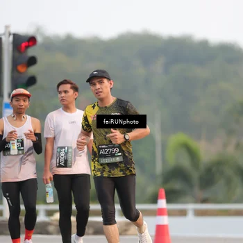 Runner Photo 6441251