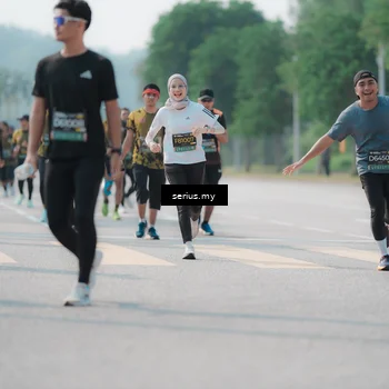 Runner Photo 6441258
