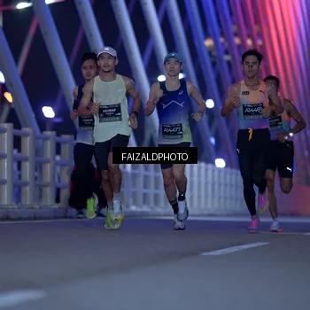 Runner Photo 6441275