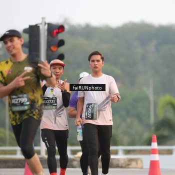 Runner Photo 6441290