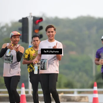 Runner Photo 6441343