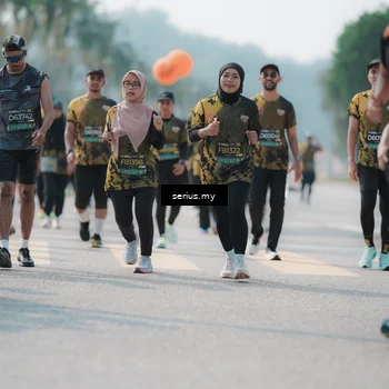 Runner Photo 6441376