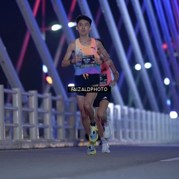 Runner Photo 6441437