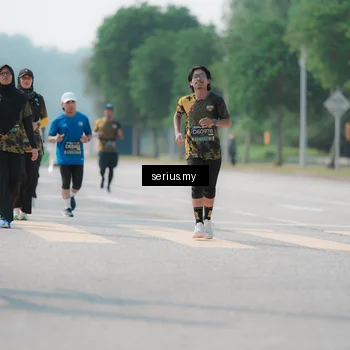 Runner Photo 6441459