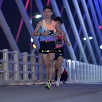 Runner Photo 6441528