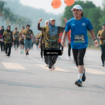 Runner Photo 6441553