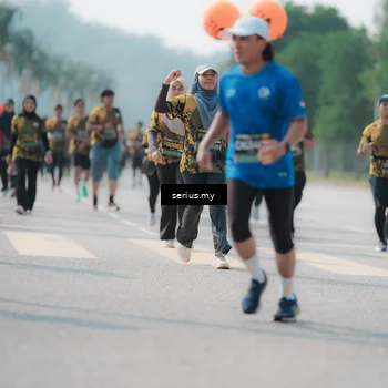 Runner Photo 6441559