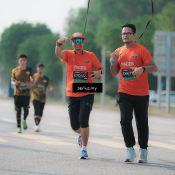 Runner Photo 6441673