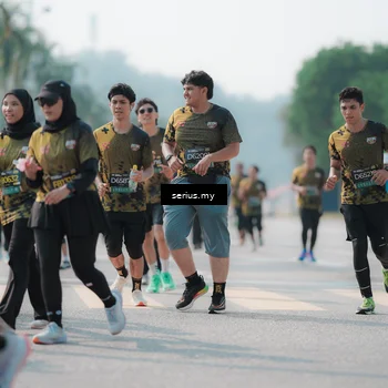 Runner Photo 6441695