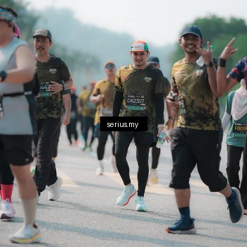 Runner Photo 6441773