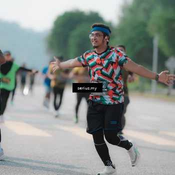 Runner Photo 6441790