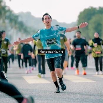 Runner Photo 6441811