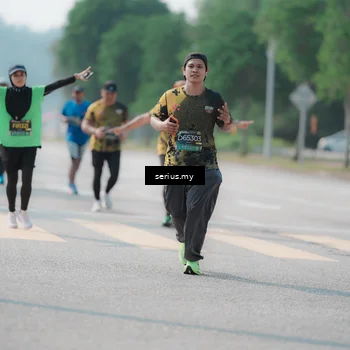 Runner Photo 6441822