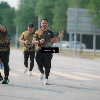 Runner Photo 6441840