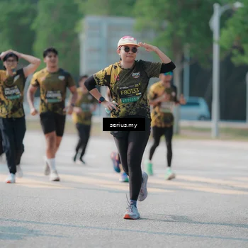 Runner Photo 6441897