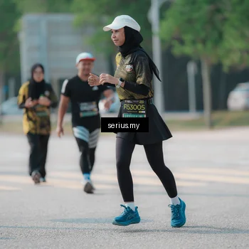 Runner Photo 6442053