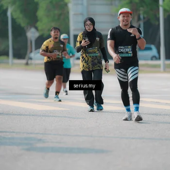 Runner Photo 6442057